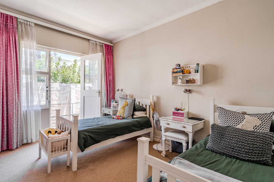 3 Bedroom Property for Sale in Oranjezicht Western Cape